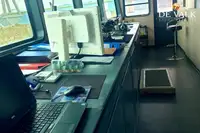Kapal feri untuk dijual