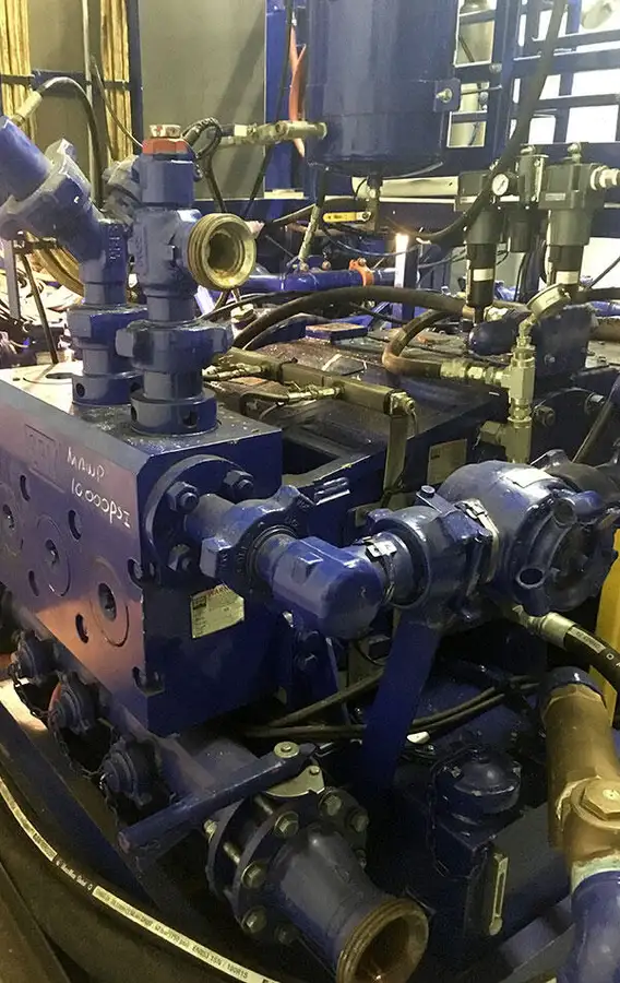 Kapal LNG untuk dijual