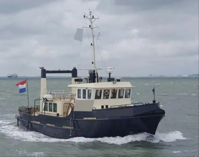 Kapal rondaan untuk dijual