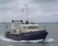 Kapal rondaan untuk dijual