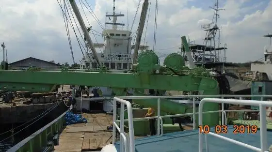 Kapal LNG untuk dijual