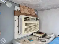 Kapal bekalan untuk dijual
