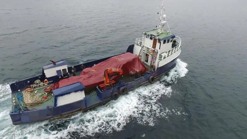 Kapal kerja untuk dijual