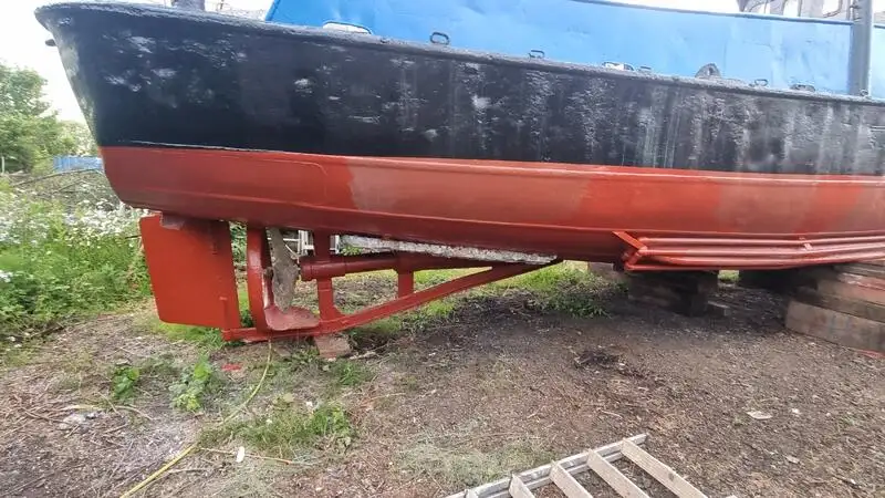 Kapal kerja untuk dijual