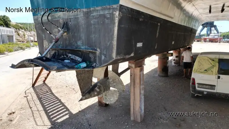 Kapal layar untuk dijual