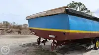 Kapal rondaan untuk dijual
