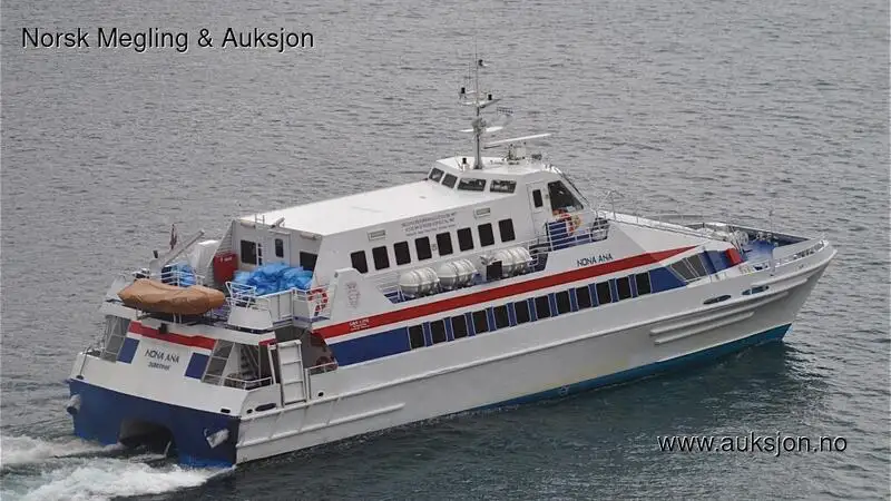 Kapal layar untuk dijual