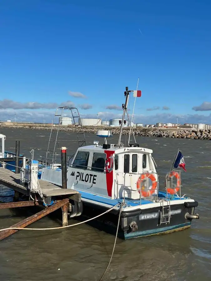 Kapal pandu untuk dijual