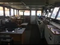 Kapal kren untuk dijual