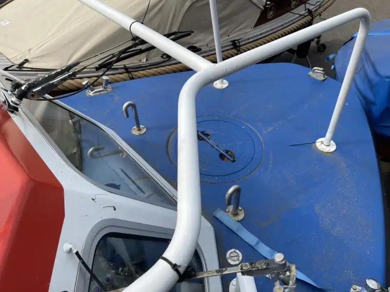 Kapal rondaan untuk dijual