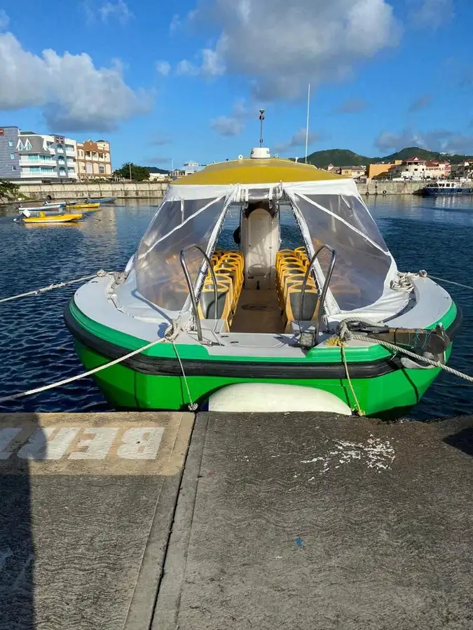 Kapal feri untuk dijual