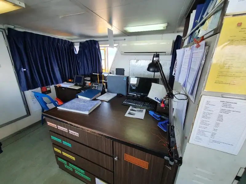 Kapal peti sejuk untuk dijual