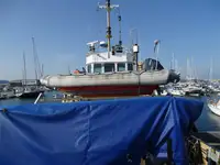 Kapal kerja untuk dijual