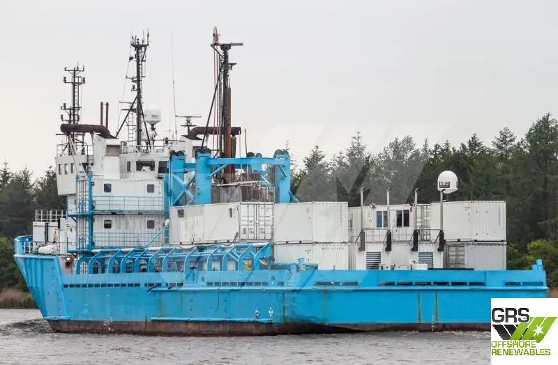 Kapal bekalan untuk dijual