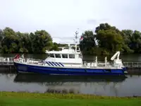 Kapal rondaan untuk dijual