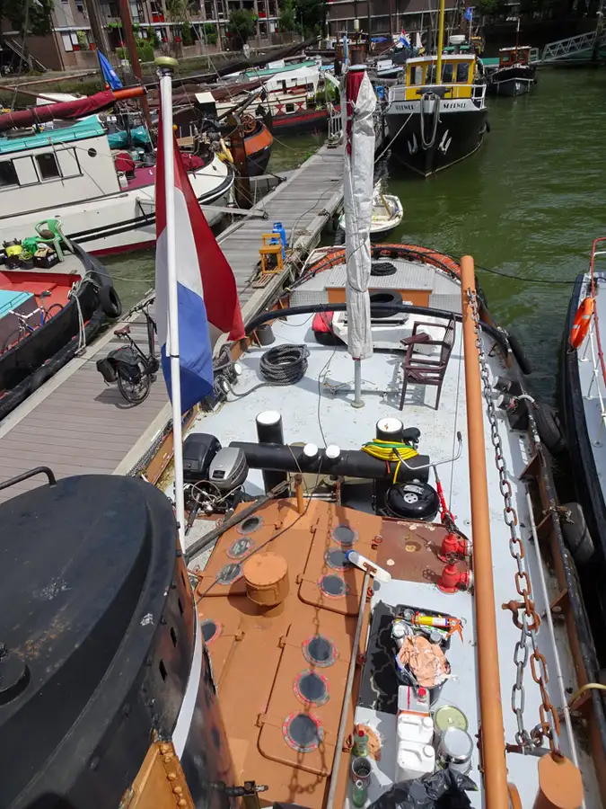 Kapal tunda untuk dijual