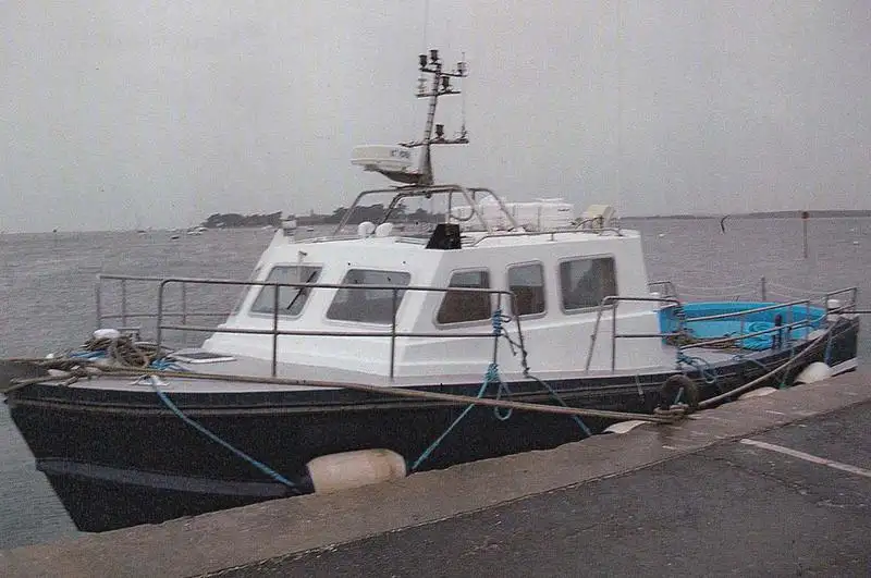 Kapal kerja untuk dijual