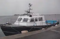 Kapal kerja untuk dijual