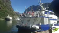 Kapal feri untuk dijual