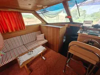 Kapal kerja untuk dijual