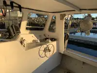 Kapal pemprosesan ikan untuk dijual