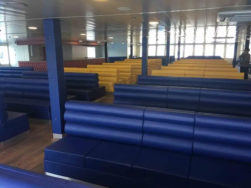 Kapal feri untuk dijual