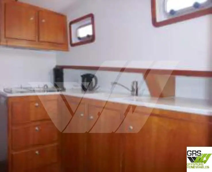 Kapal kerja untuk dijual