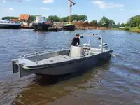Kapal kerja untuk dijual