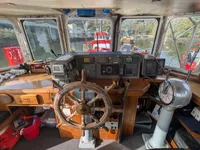 Kapal tinjauan untuk dijual