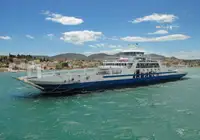 Kapal feri untuk jualan