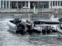 Kapal getah kaku untuk dijual