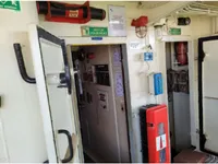 Kapal bekalan untuk dijual