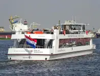 Kapal pelayaran untuk dijual