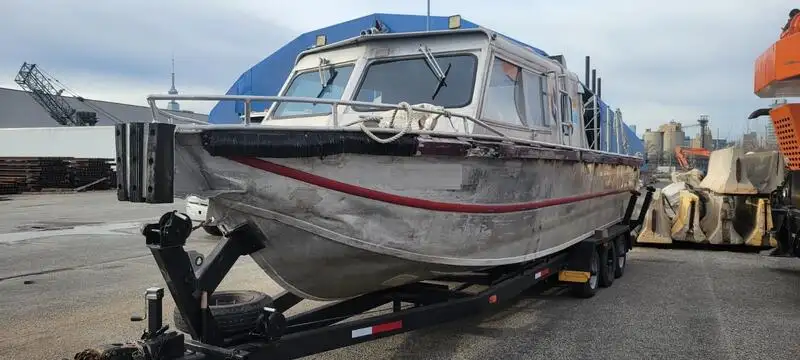 Kapal kerja untuk dijual
