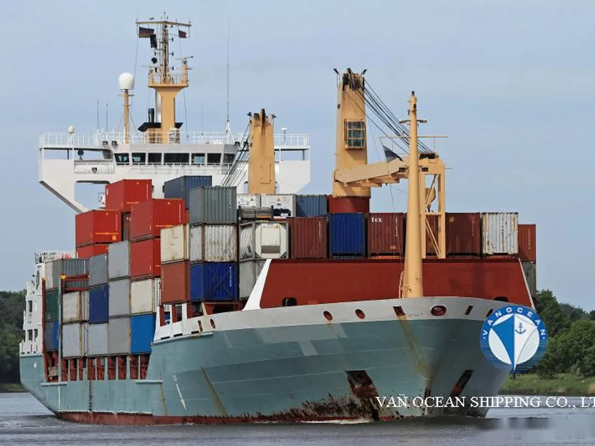 Kapal peti sejuk untuk dijual