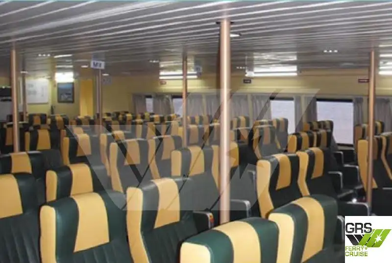 Kapal pelayaran untuk dijual