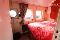 Hotel terapung untuk dijual
