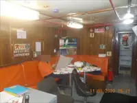 Kapal anak kapal untuk dijual
