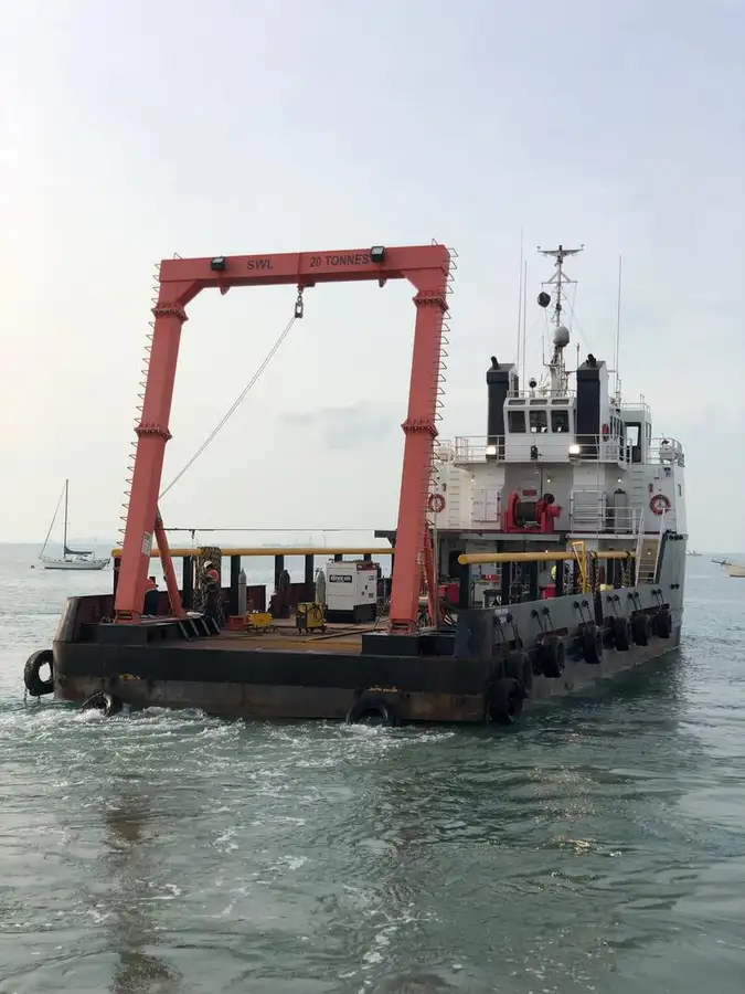 Kapal Bekal Pantas (FSV) untuk dijual