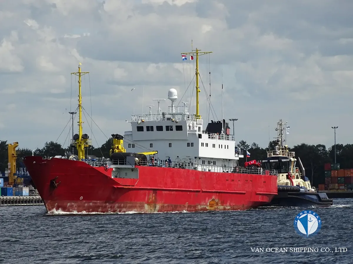 Kapal peti sejuk untuk dijual