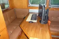 Kapal tinjauan untuk dijual