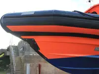Kapal penyelamat untuk dijual