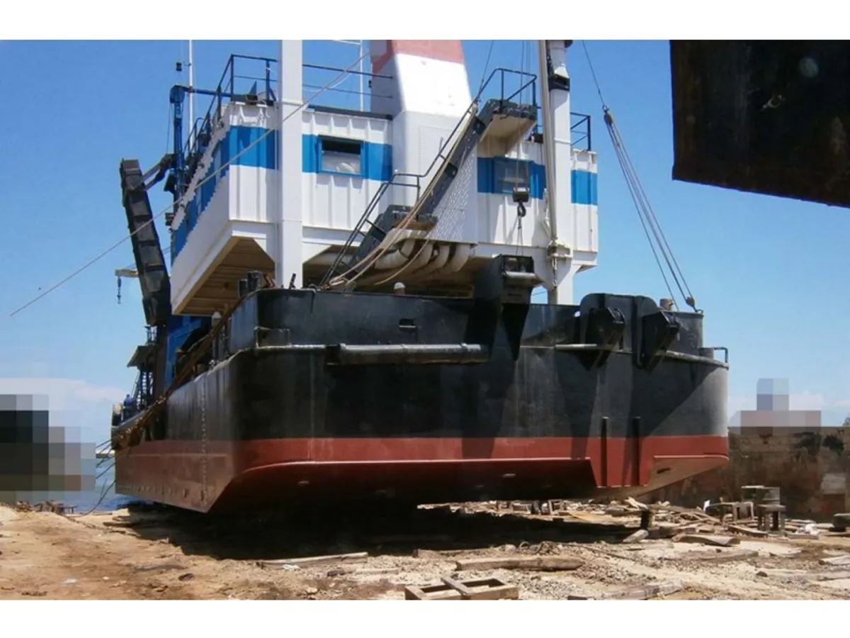Kapal pengorek untuk dijual