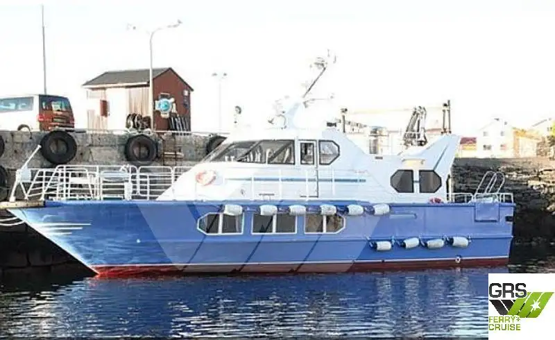 Kapal feri untuk dijual