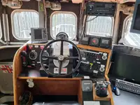Kapal penyelamat untuk dijual