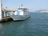Kapal penumpang untuk dijual