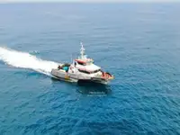Kapal rondaan untuk dijual