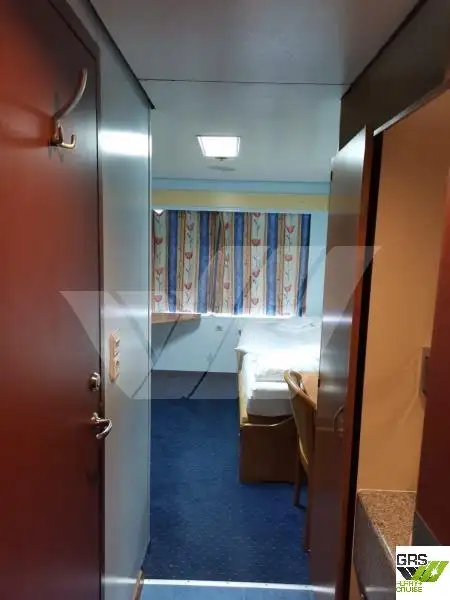 Kapal pelayaran untuk dijual