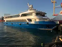 Kapal pelayaran untuk dijual