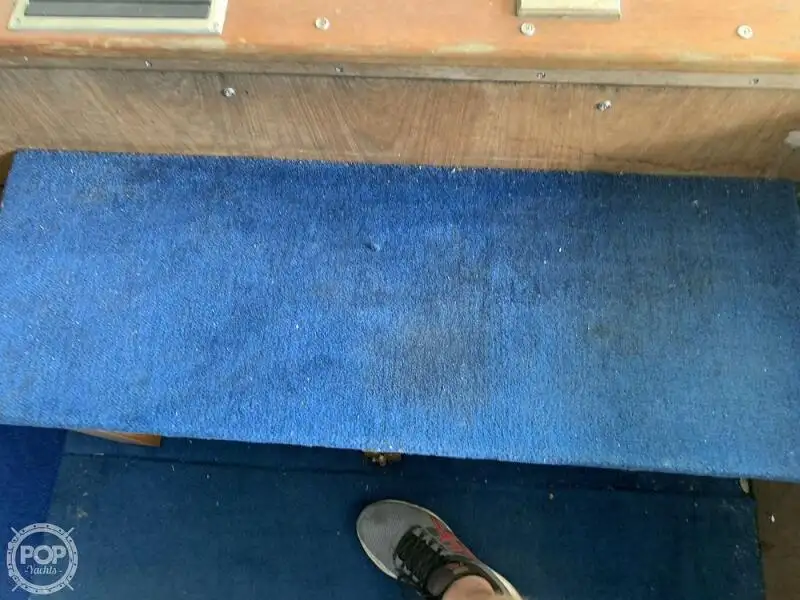 Kapal pelayaran untuk dijual